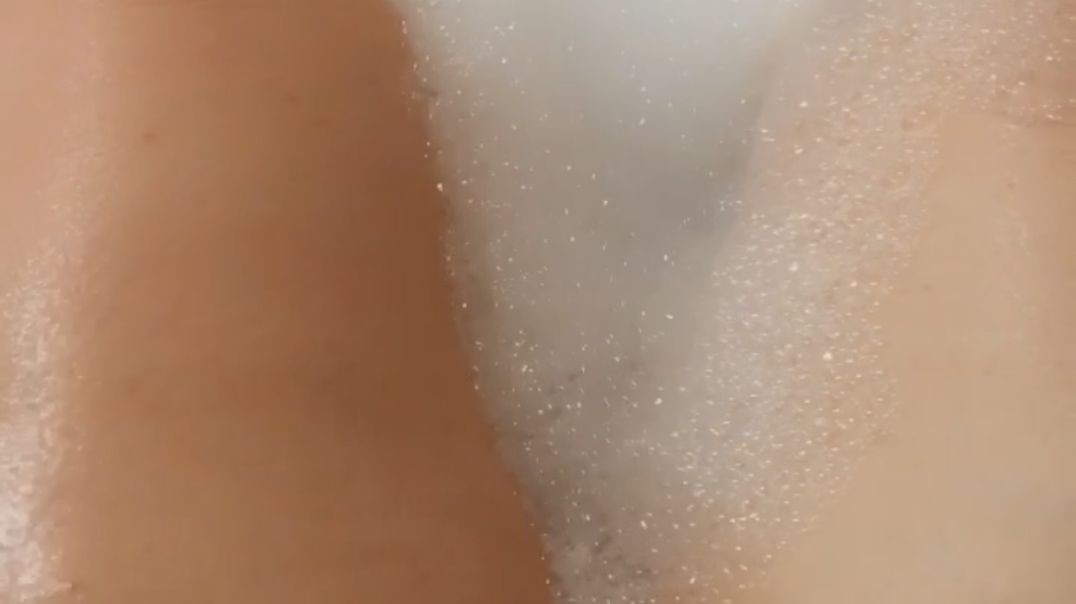 Bare Feet Bubble Bath