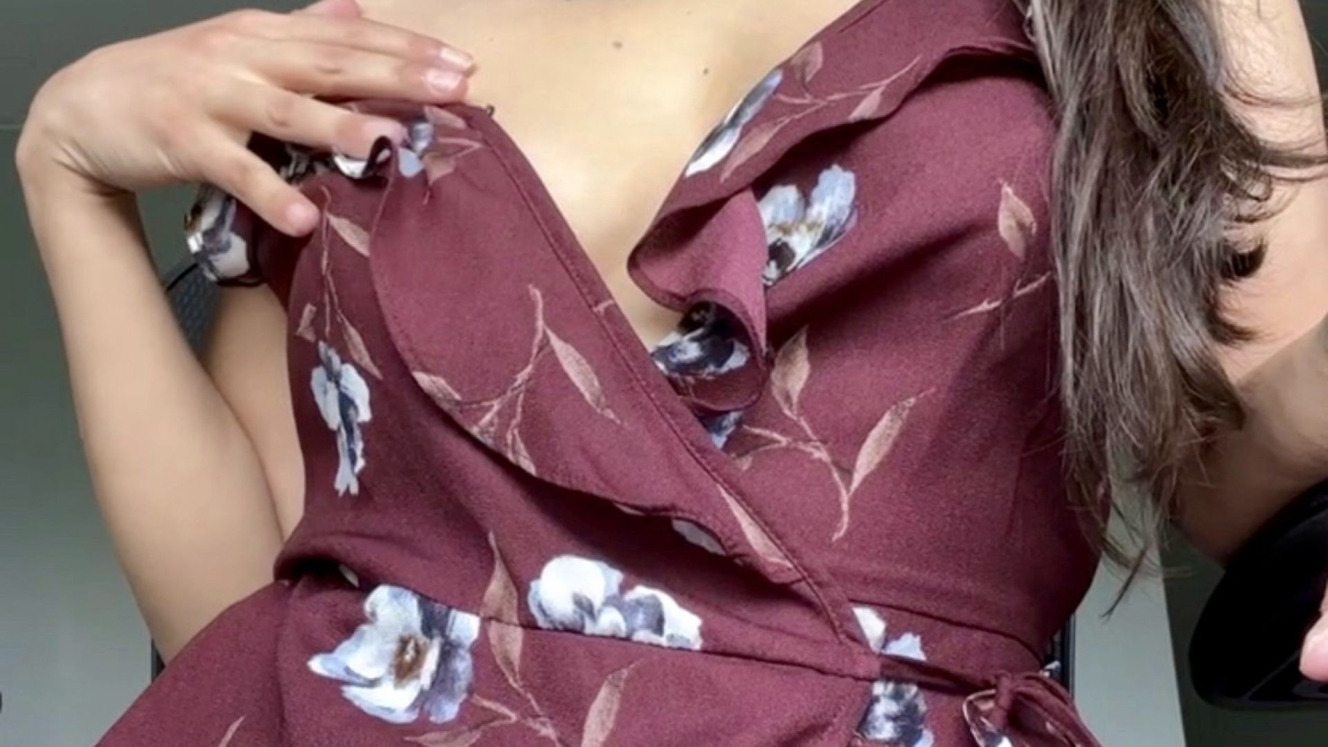 ⁣Sundress tease